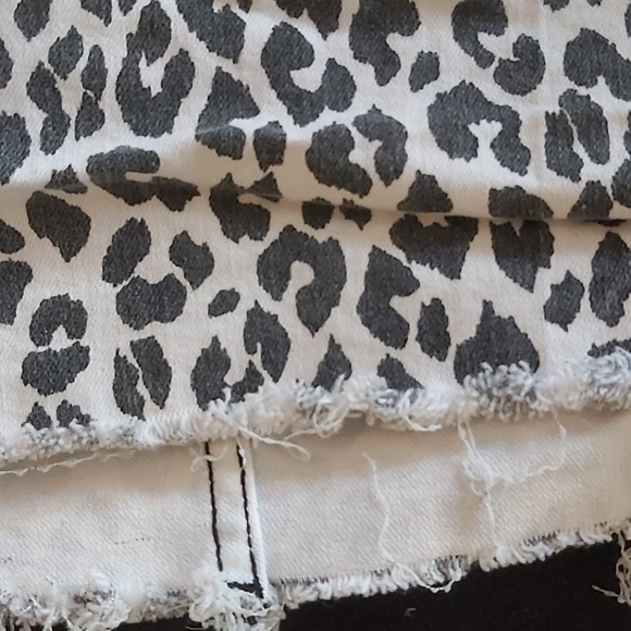 Printed Skirt - Picture 3 of 5